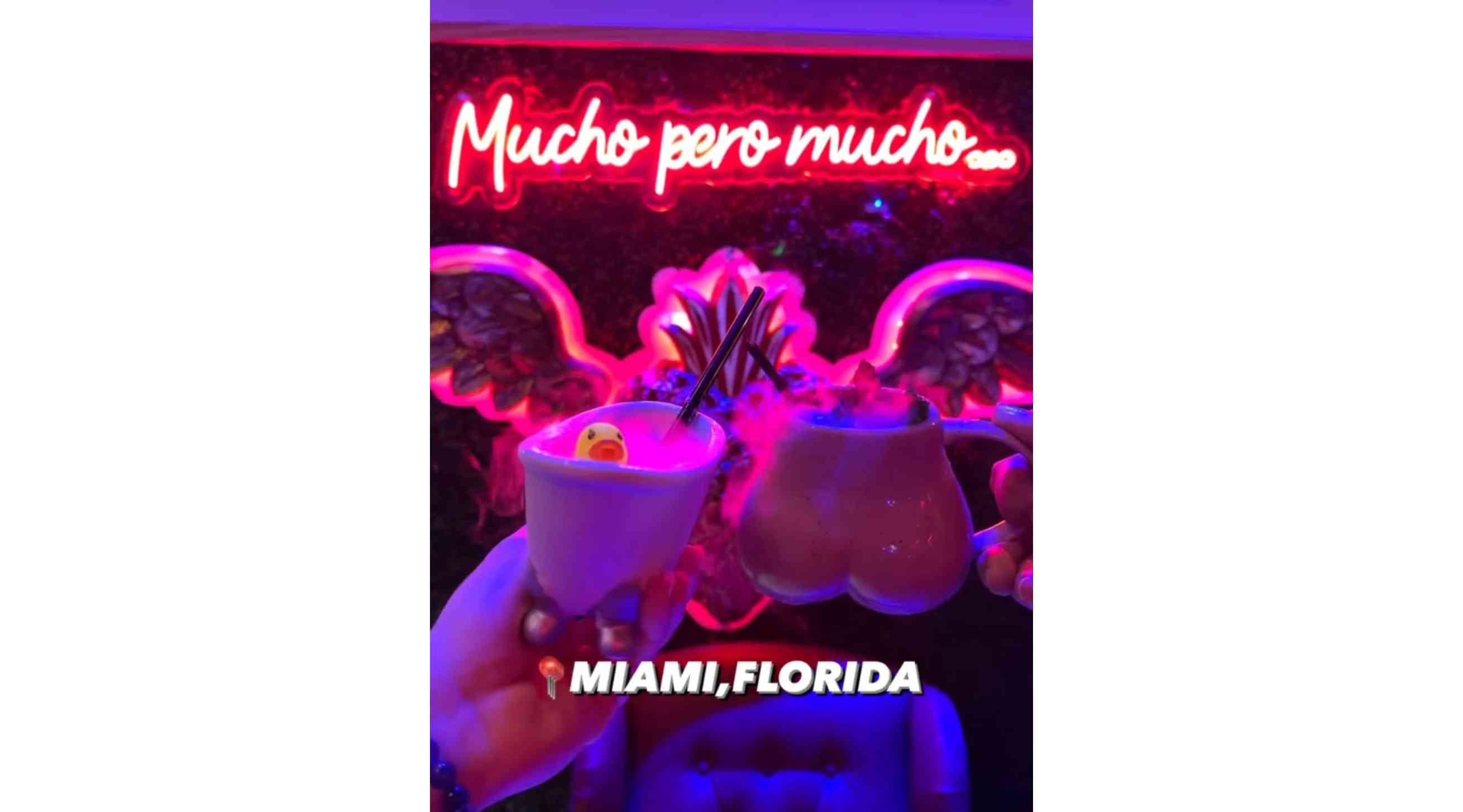 Cafe Mi Vitrola, Miami Lakes
