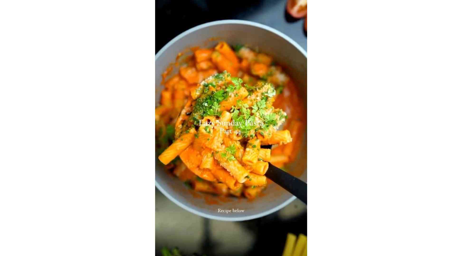 Roasted vegetables sauce pasta