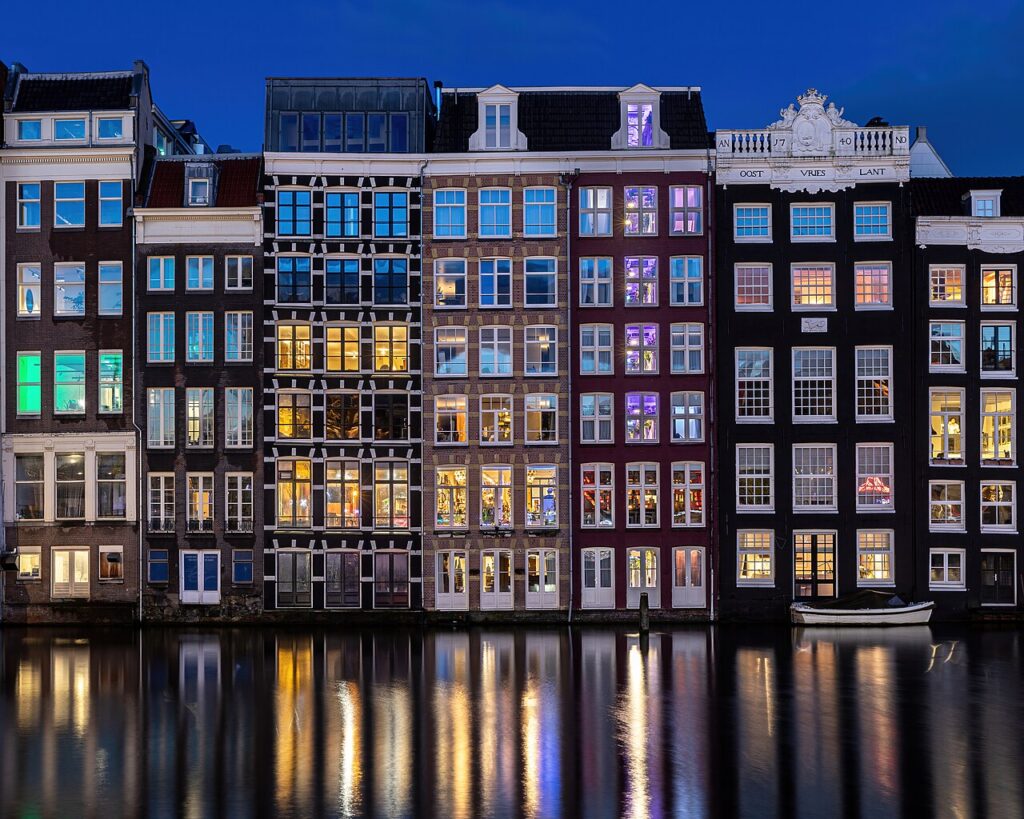 Travel Tips from Real Locals - Like a Local Guide
