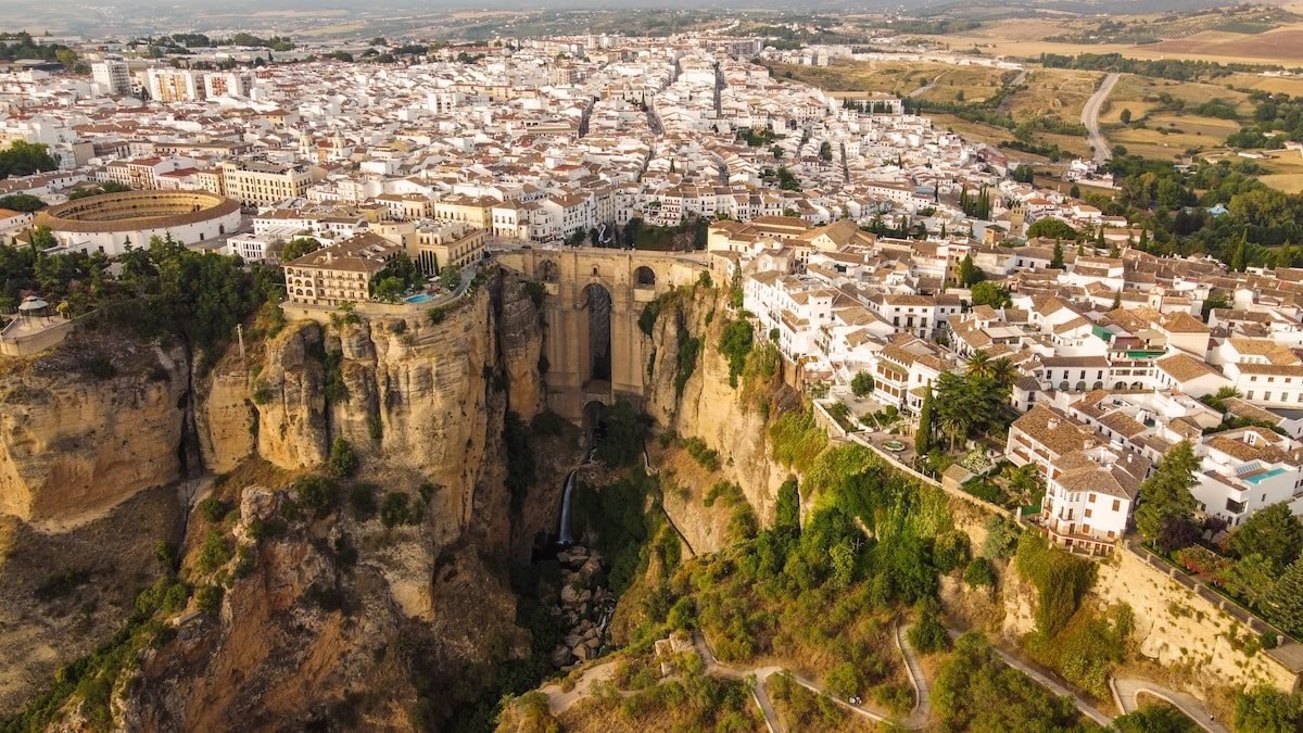 Five Spanish Towns Women Will Fall in Love With: Ronda, Cordoba and Girona