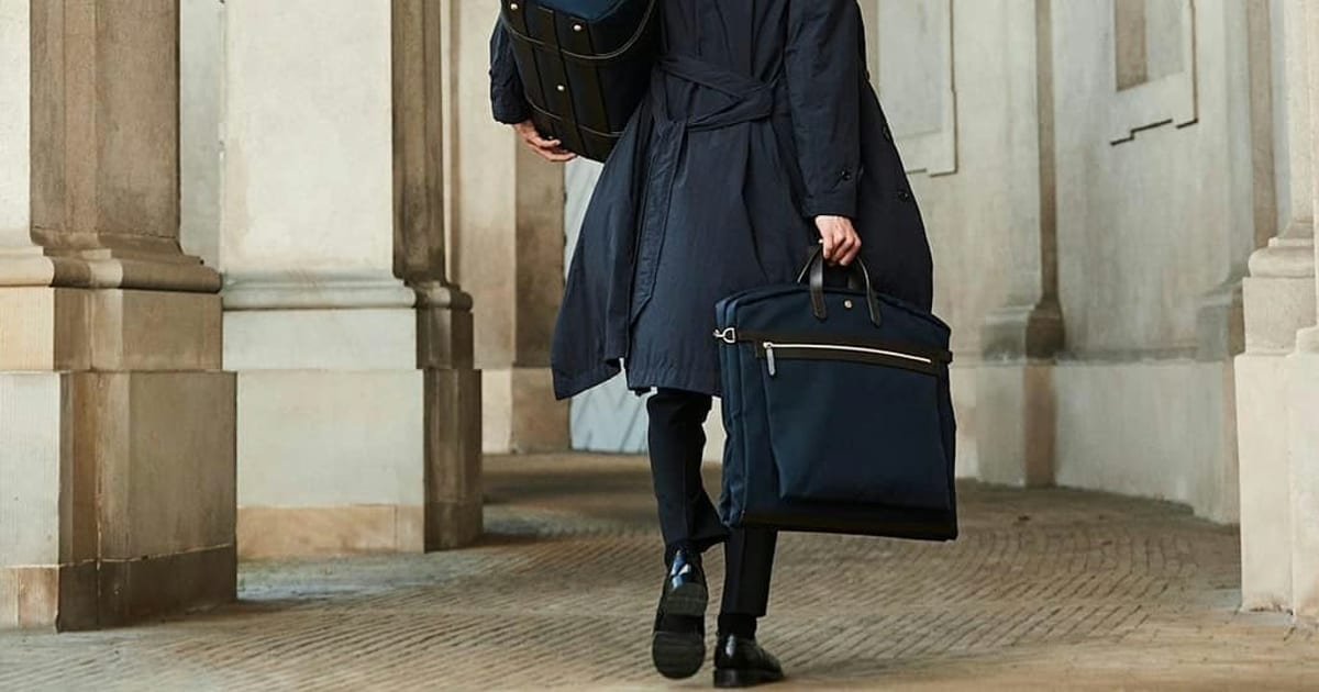 What Is the Best Garment Bag for Suits in 2025?