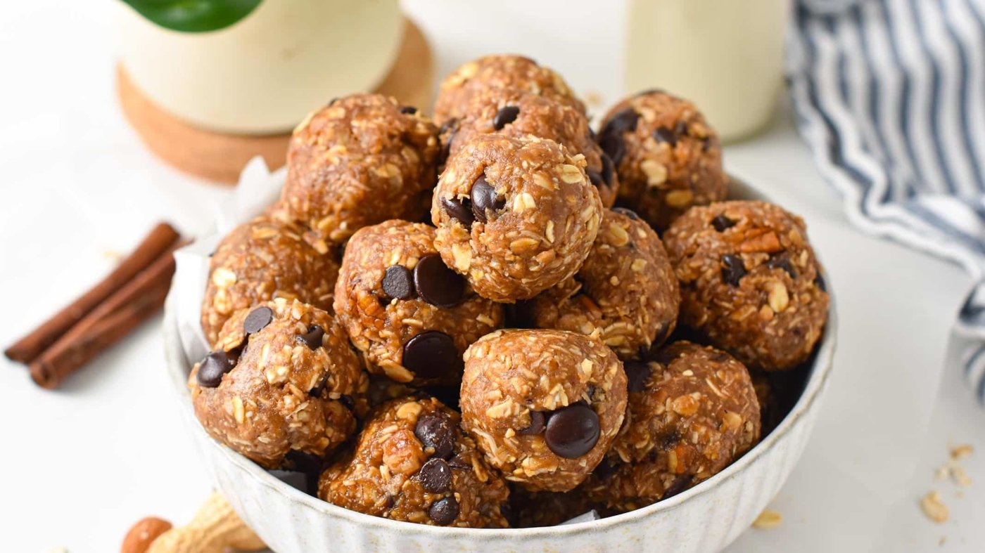 No-Bake Peanut Butter Oatmeal Balls