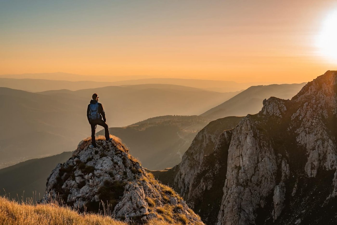 What is a Digital Detox Retreat and How Do You Know if You Need One?