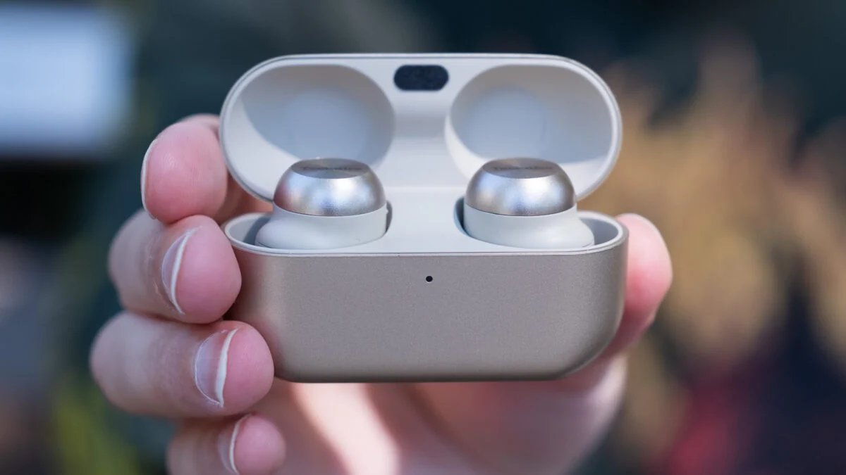 Technics EAH-AZ100 Review: Wireless Earbuds That Sound So Next Level I'm Ruined
