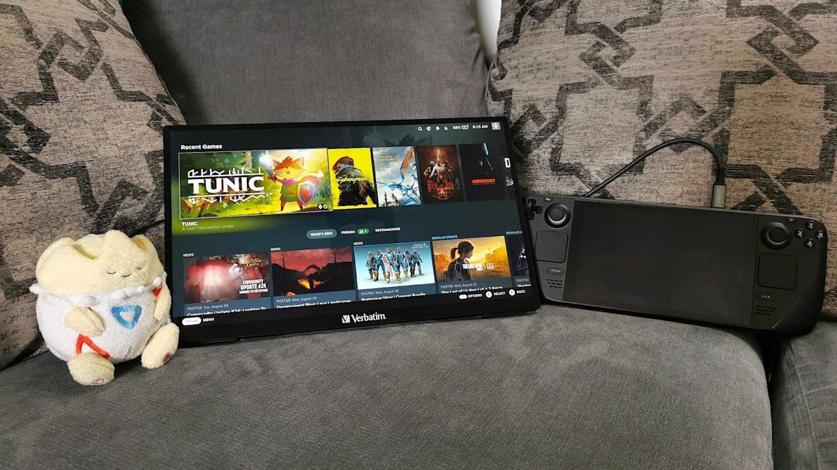 Verbatim Portable Touchscreen Monitor review: “this screen turned me into a cosy gamer”