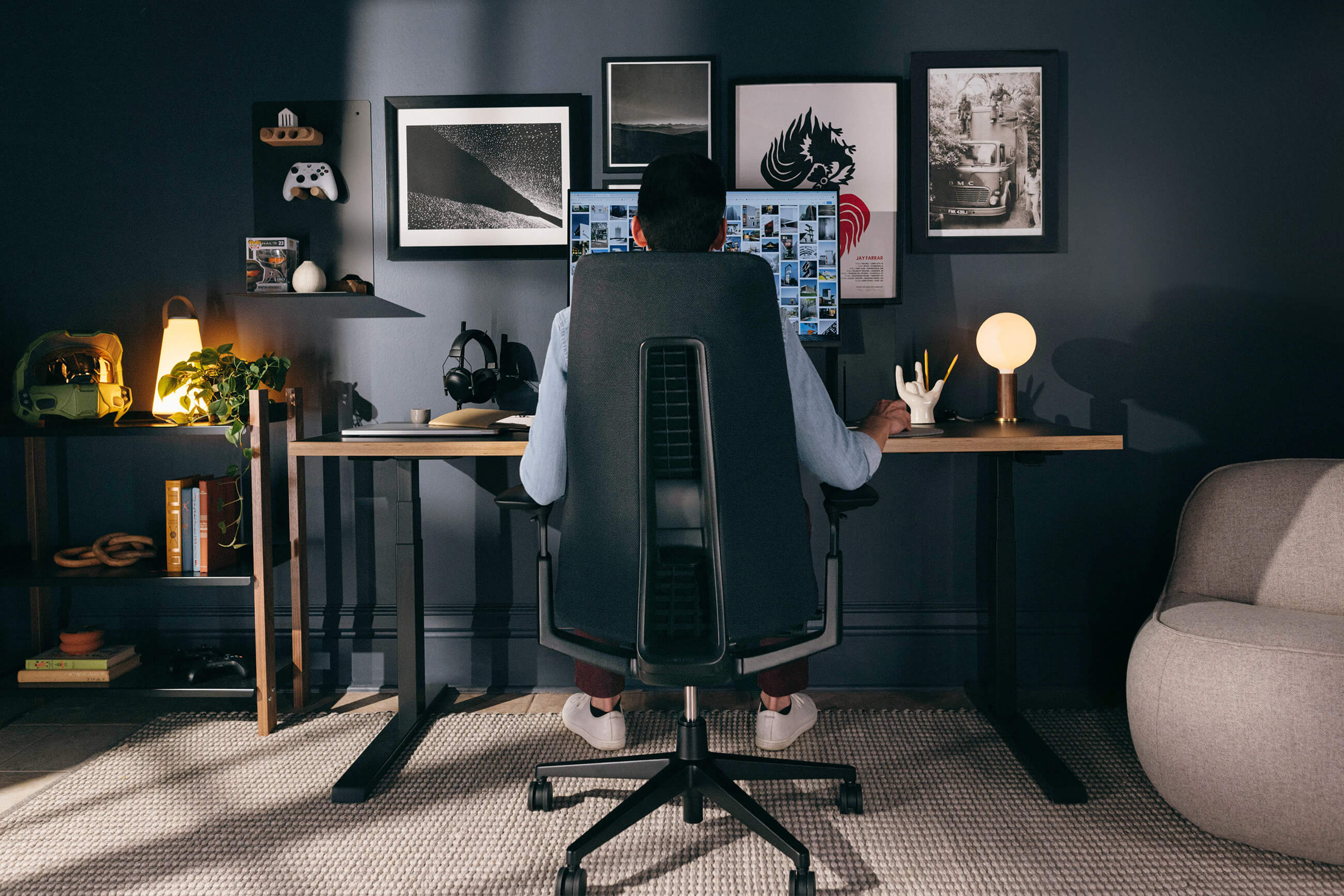 How High Should Your Monitor Be? Ergonomic Insights For Your Ideal Desk Setup