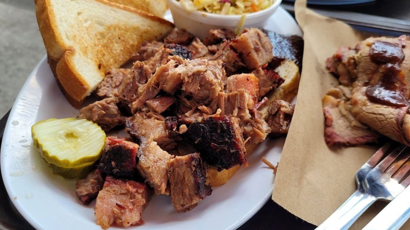 The Kansas City Gas Station Known For Its Iconic Burnt Ends - Chowhound