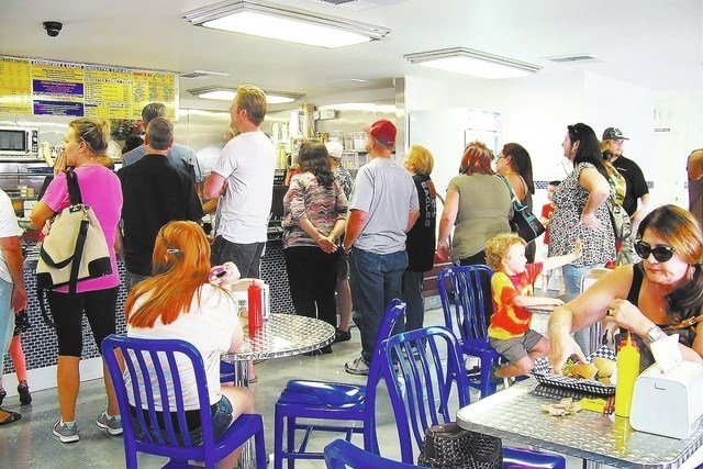 Chilly Jilly’z opens to big crowds