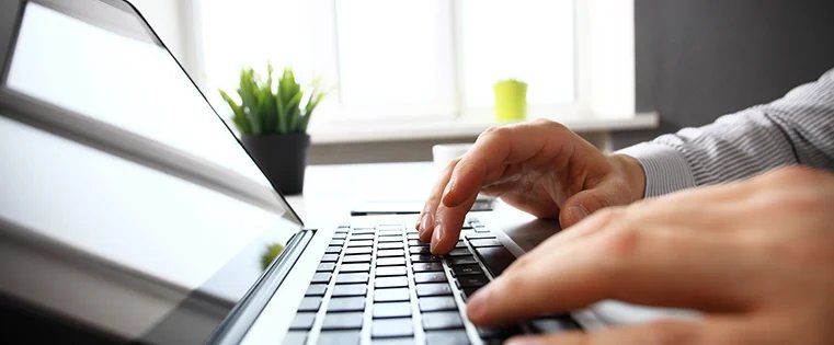 How to Follow Up With a Client Without Being Annoying [Free Email Templates]